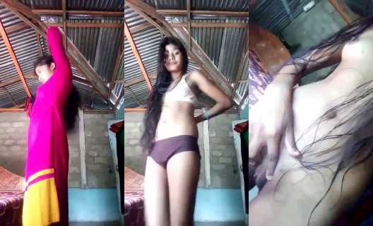 Bengali sexy teen girl’s nude selfie Bengali sexy teen girl’s nude selfie