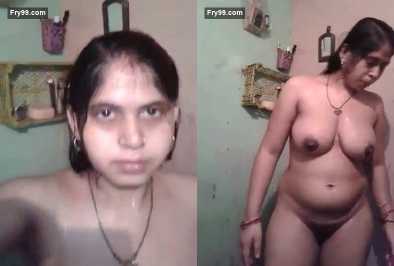 Sexy Bhabhi Nude During Bath XXX Sexy Bhabhi Nude During Bath XXX