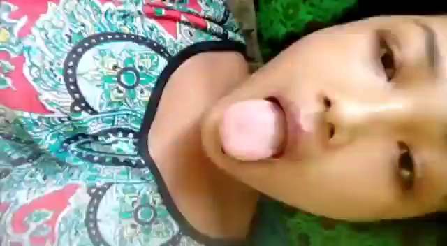 Horny Cute Indian girl fingering on Cam