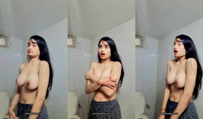 Instagram Girl Nude Boobs Showing